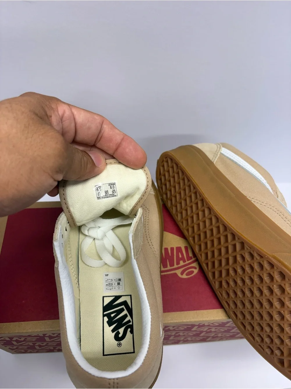 Vans Men's Old Skool Low Top Sneakers - Sesame Gum